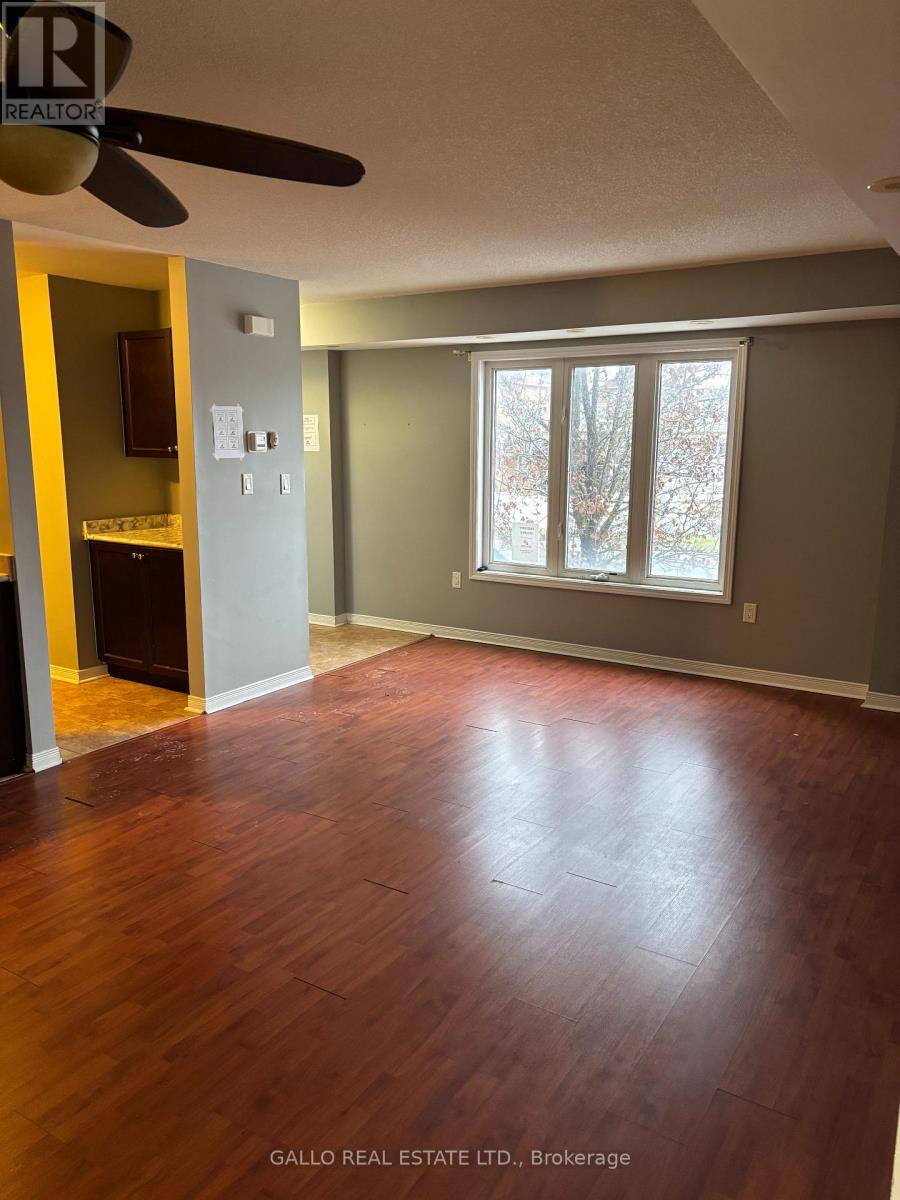 86 - 2245 Bur Oak Avenue Property Photo 4
