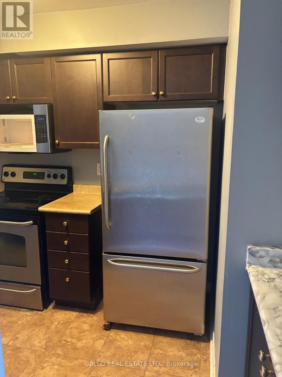 86 - 2245 Bur Oak Avenue Property Photo 11