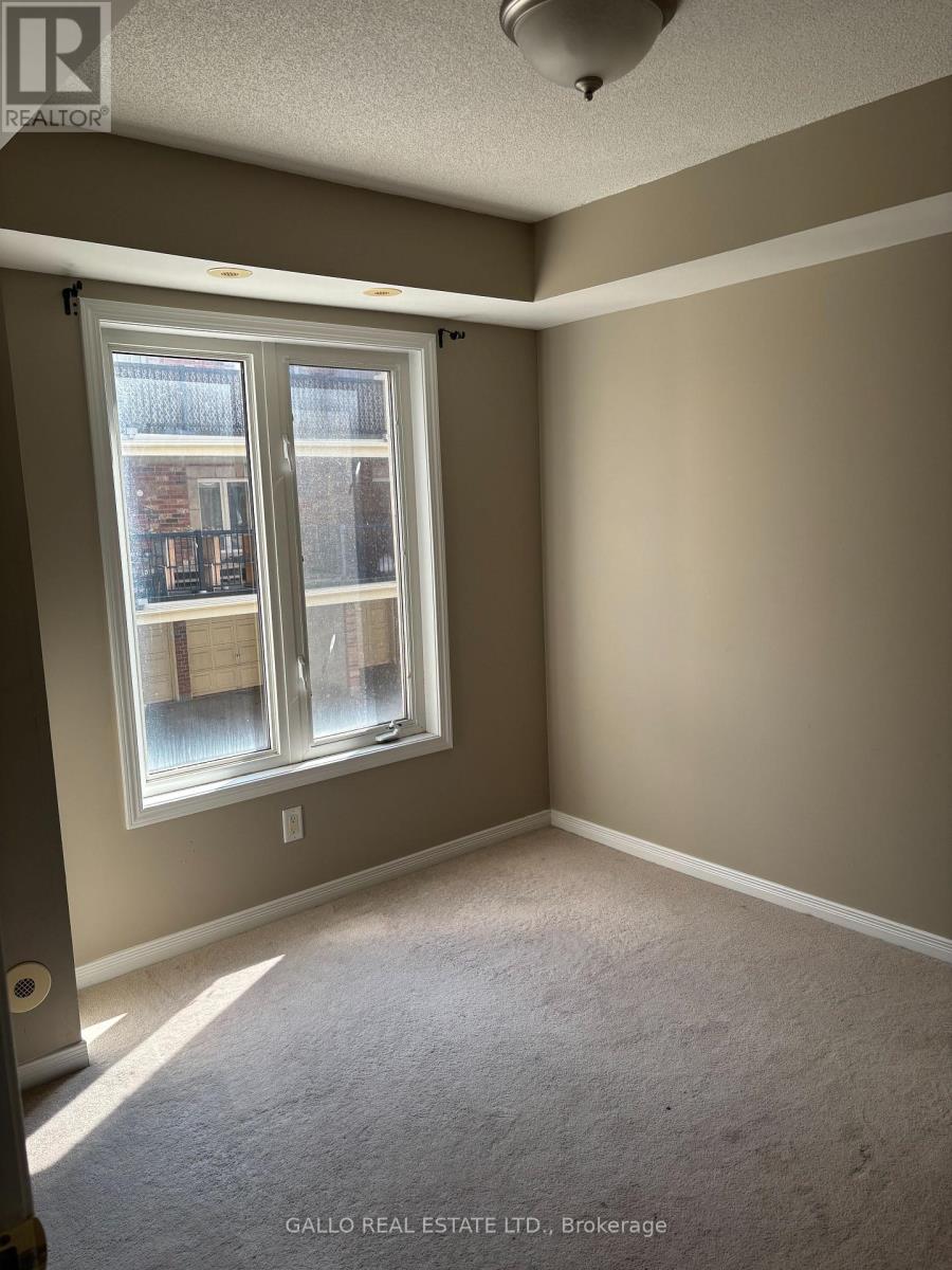 86 - 2245 Bur Oak Avenue Property Photo 13