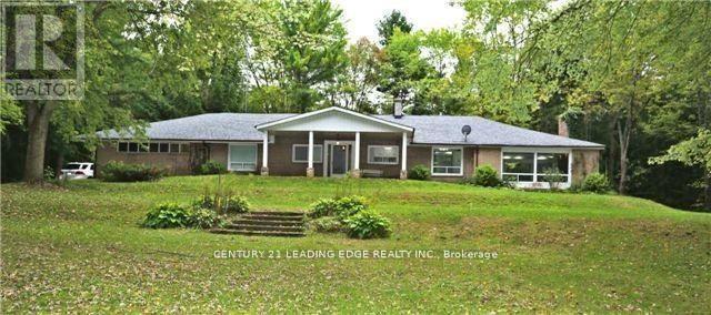 4035 Aurora Road Property Photo 4