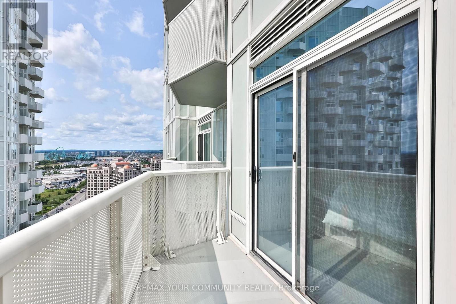 2302 - 474 Caldari Road Property Photo 8
