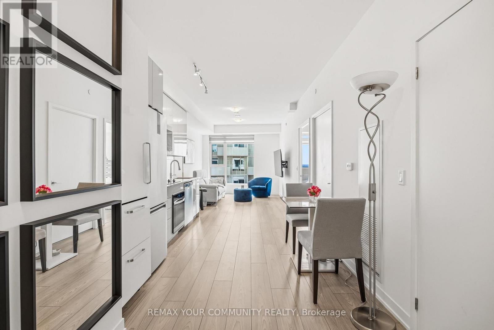2302 - 474 Caldari Road Property Photo 22