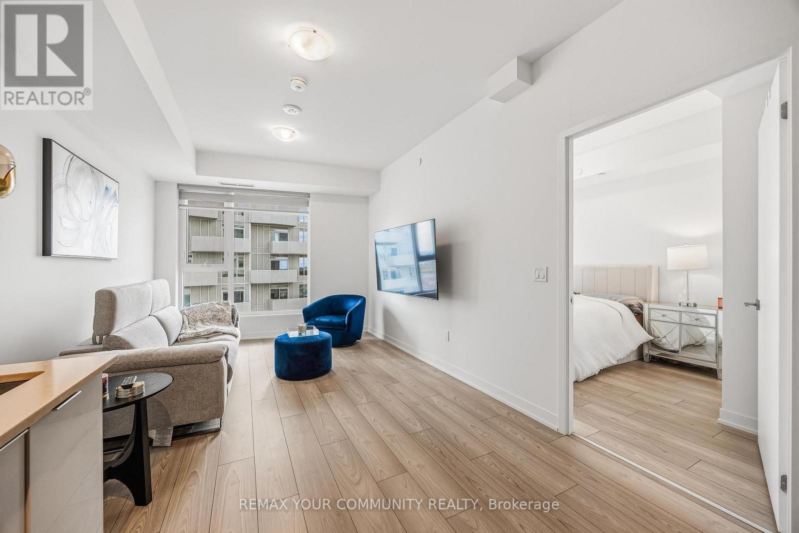 2302 - 474 Caldari Road Property Photo 26