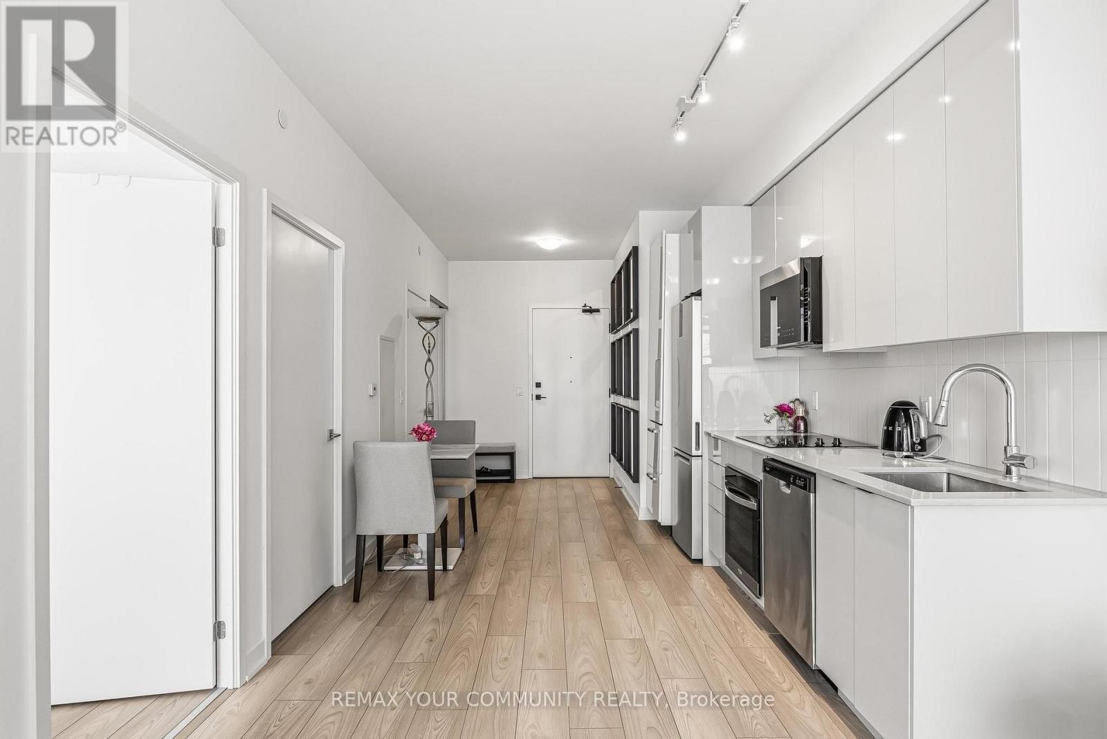 2302 - 474 Caldari Road Property Photo 29