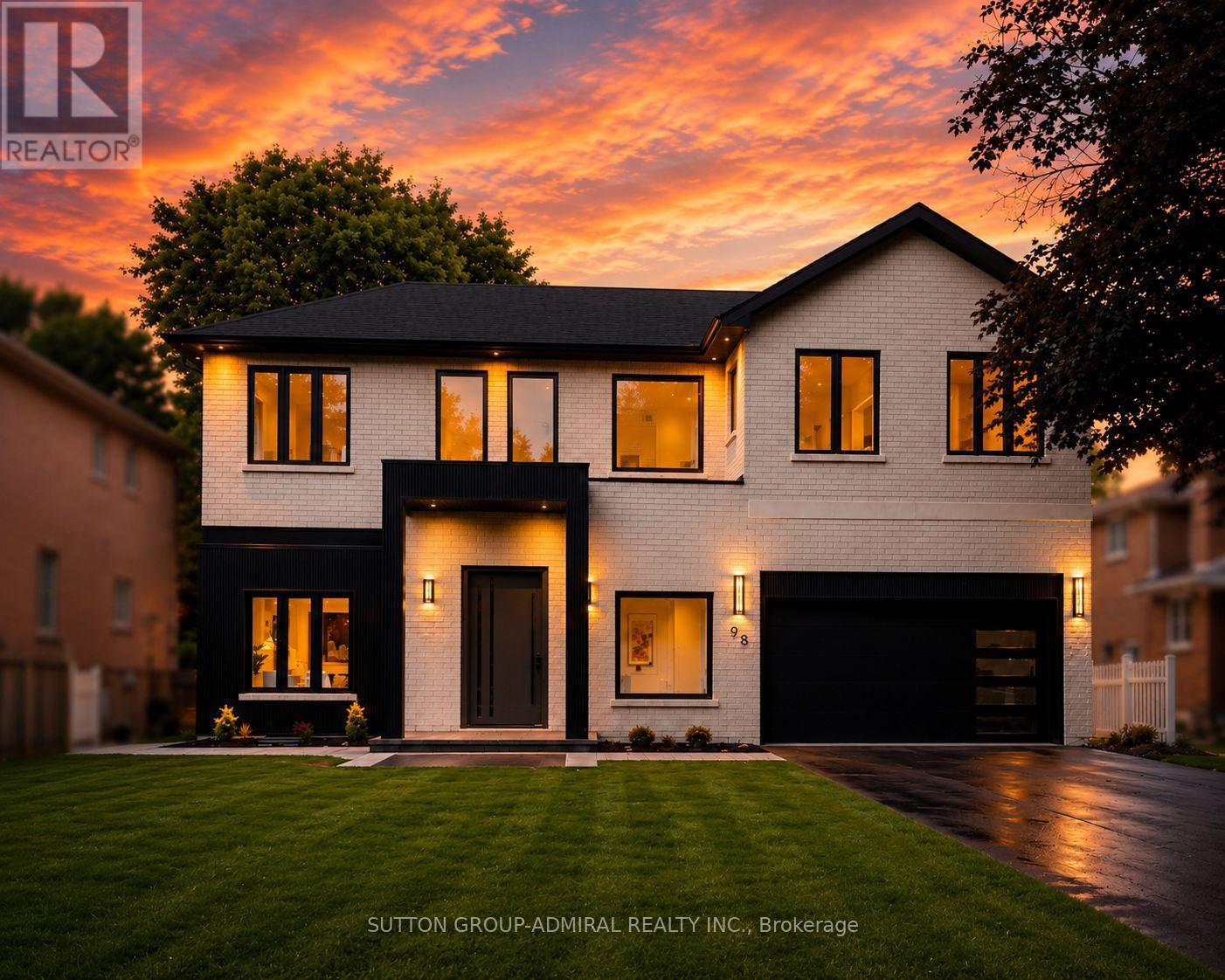 98 BABCOMBE DRIVE