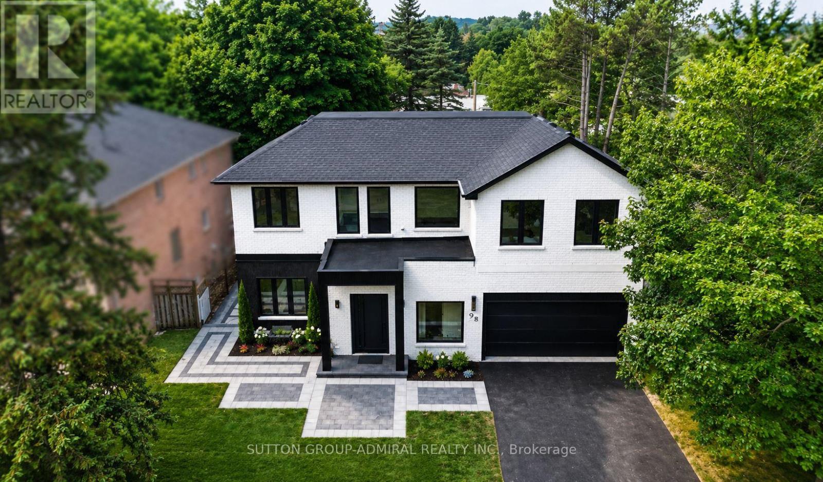 98 Babcombe Drive Property Photo 2