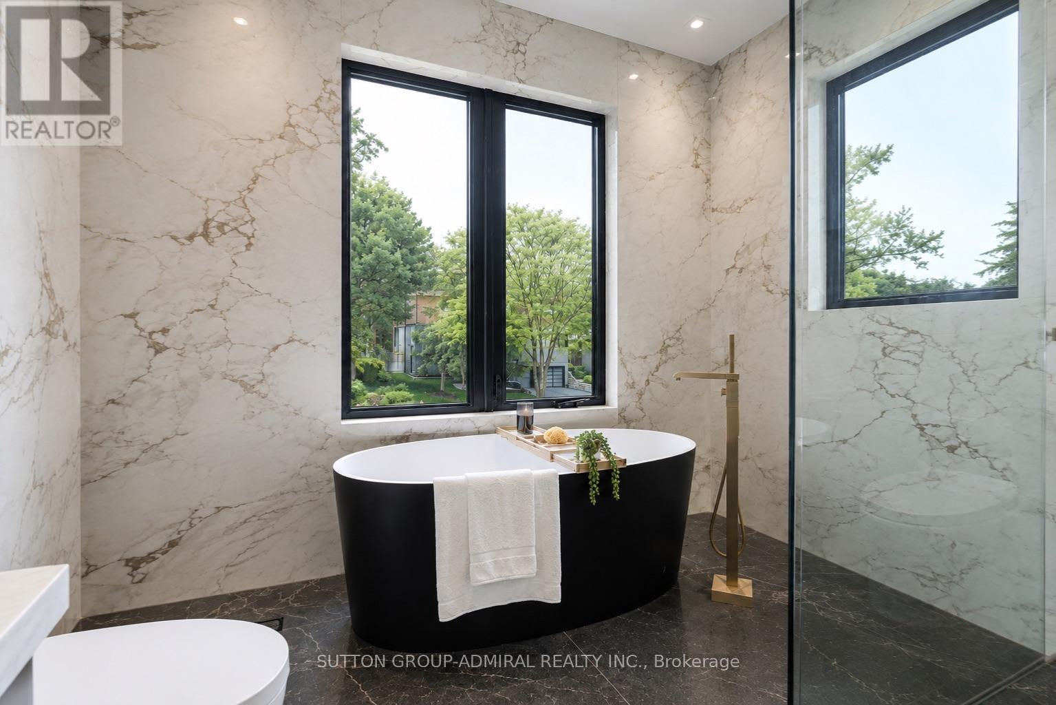 98 Babcombe Drive Property Photo 12