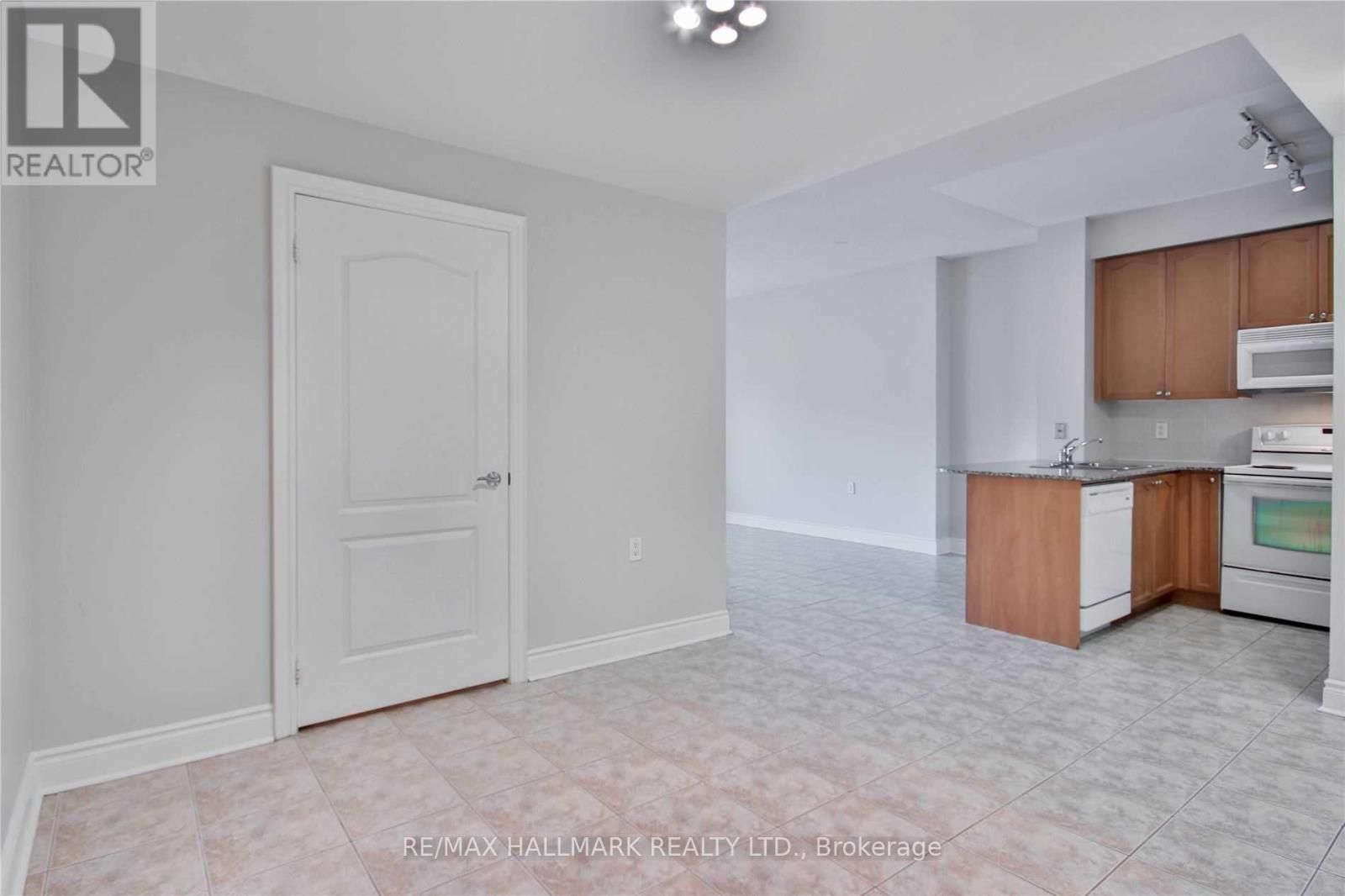 411 - 8201 Islington Avenue Property Photo 12