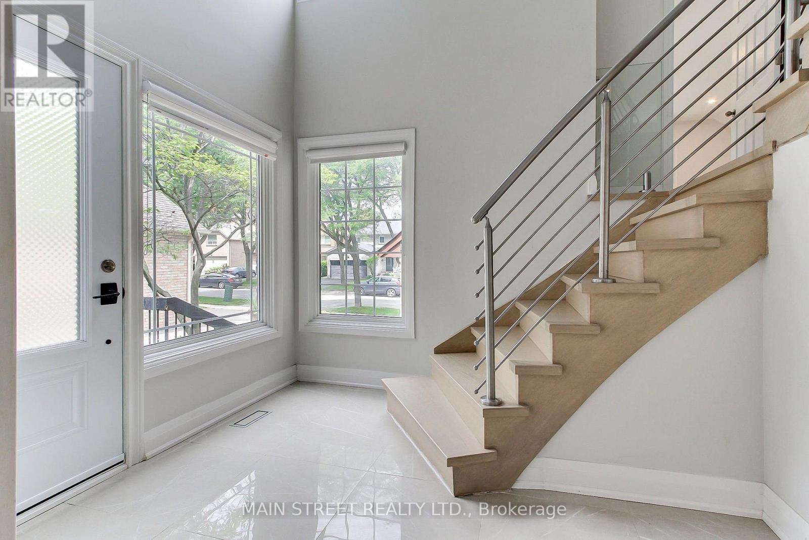 27 Murdock Avenue Property Photo 6