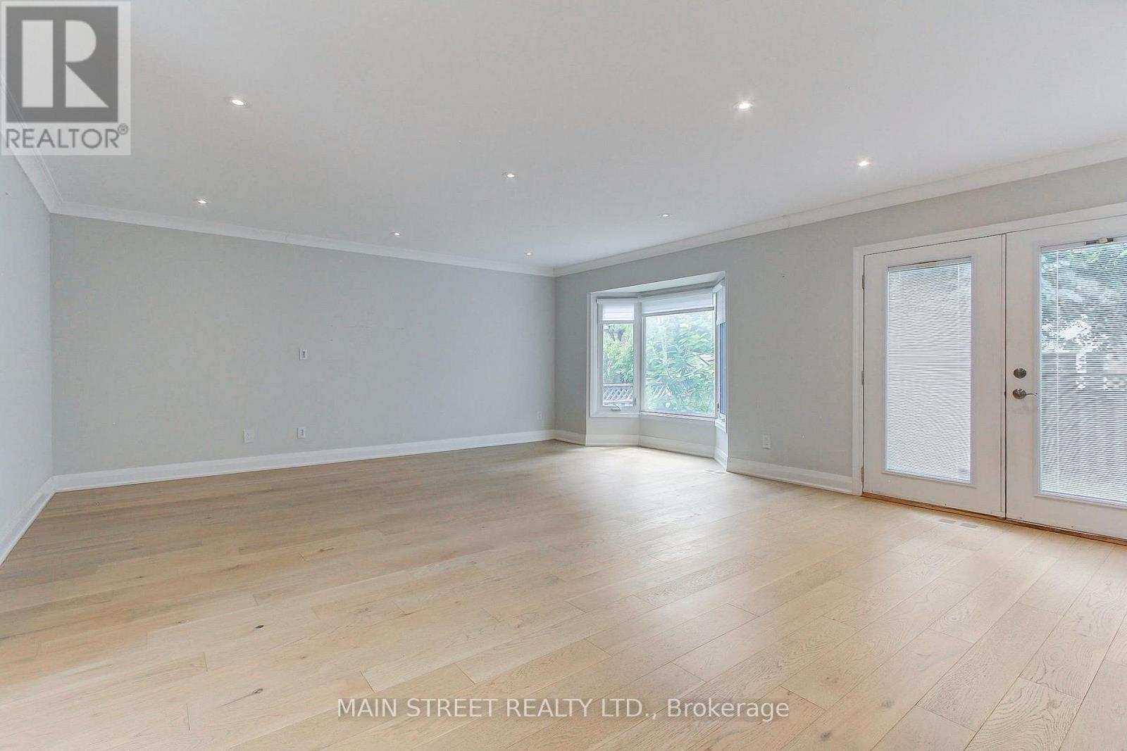 27 Murdock Avenue Property Photo 13