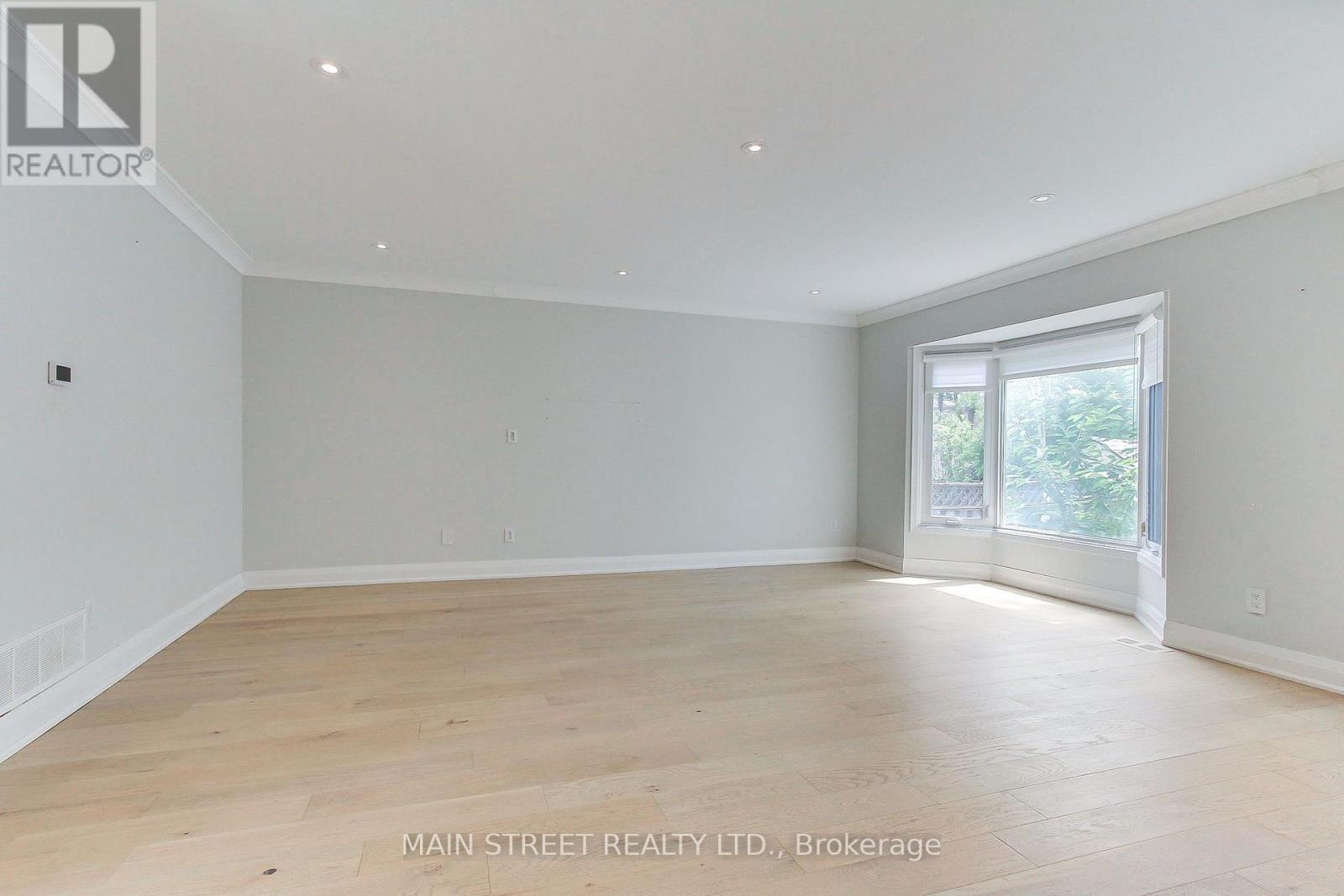 27 Murdock Avenue Property Photo 14