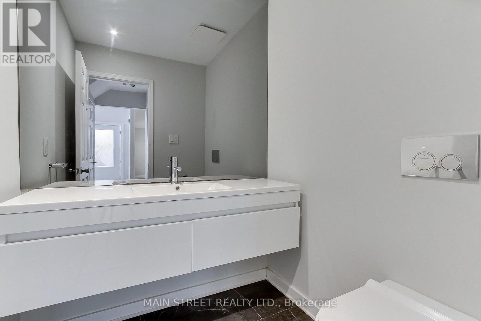 27 Murdock Avenue Property Photo 17