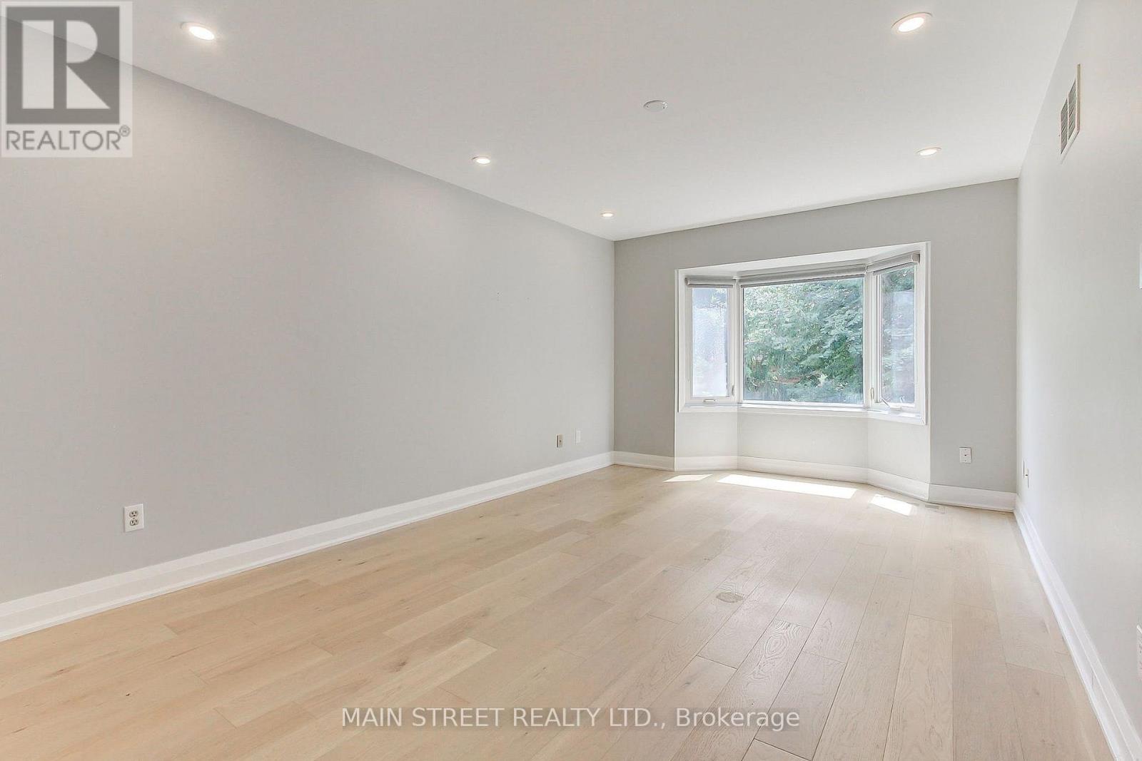27 Murdock Avenue Property Photo 20