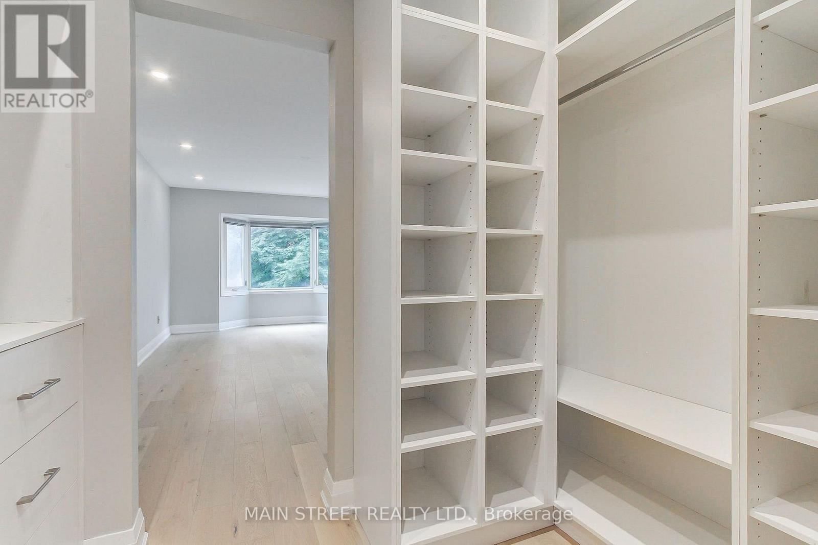 27 Murdock Avenue Property Photo 23