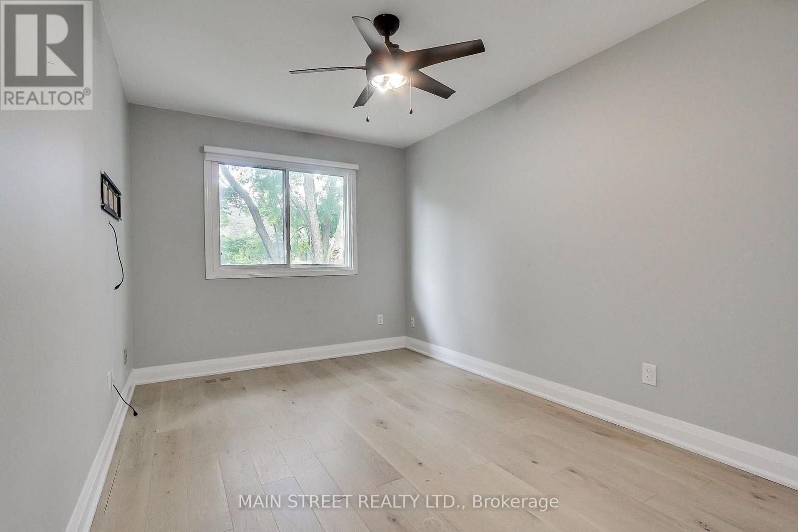 27 Murdock Avenue Property Photo 26