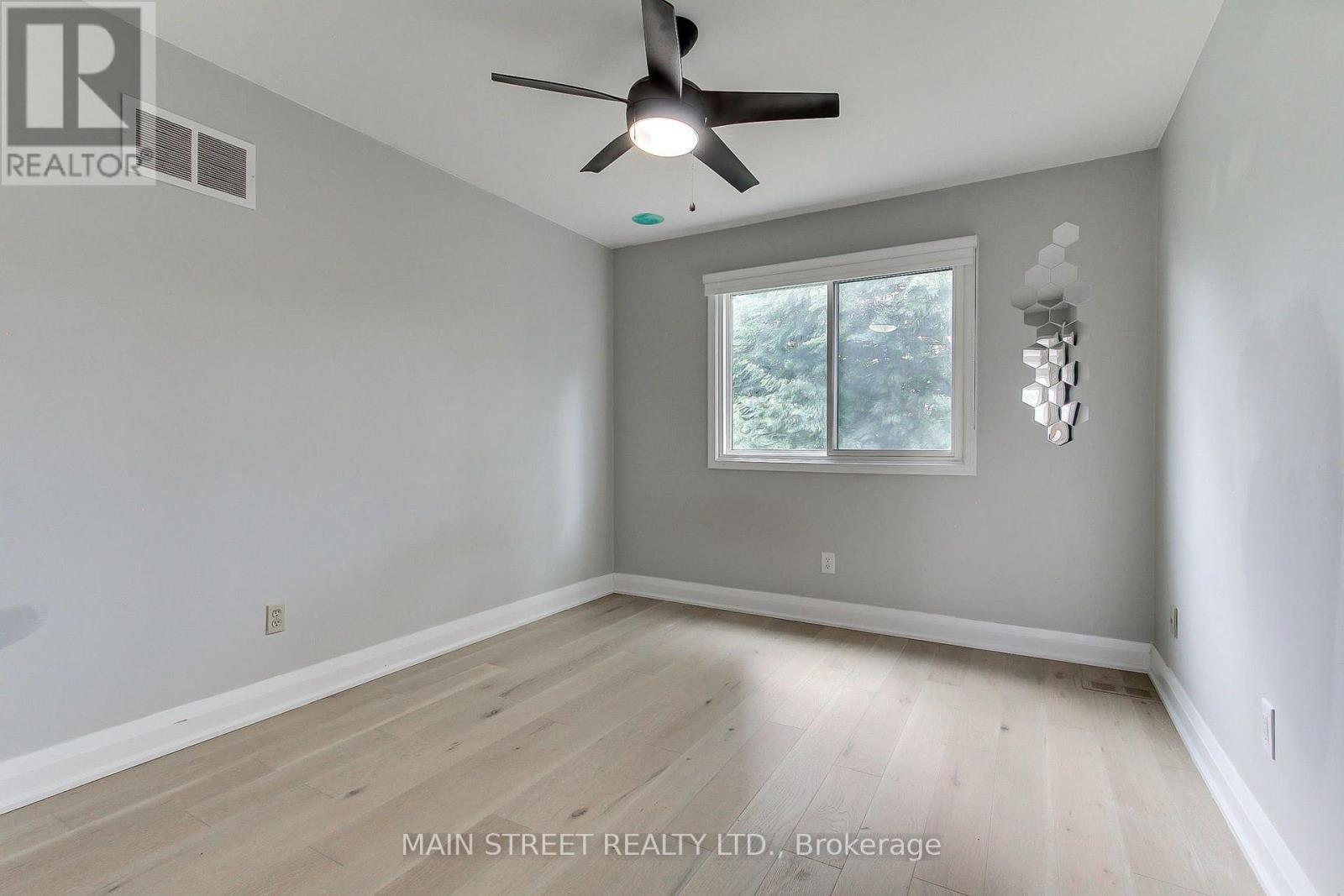 27 Murdock Avenue Property Photo 28
