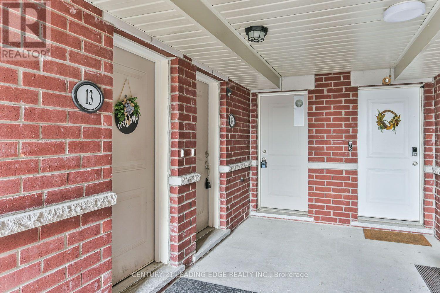 8 Villa Ada Drive Property Photo 4