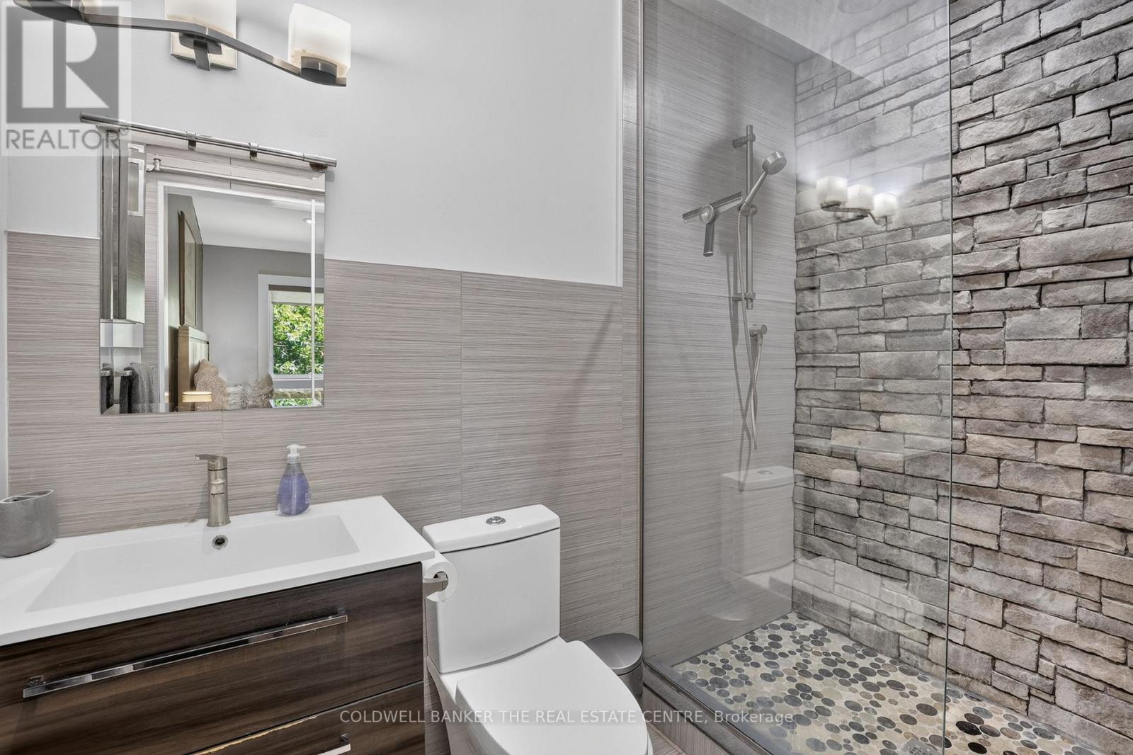 176 Pleasant Boulevard Property Photo 38