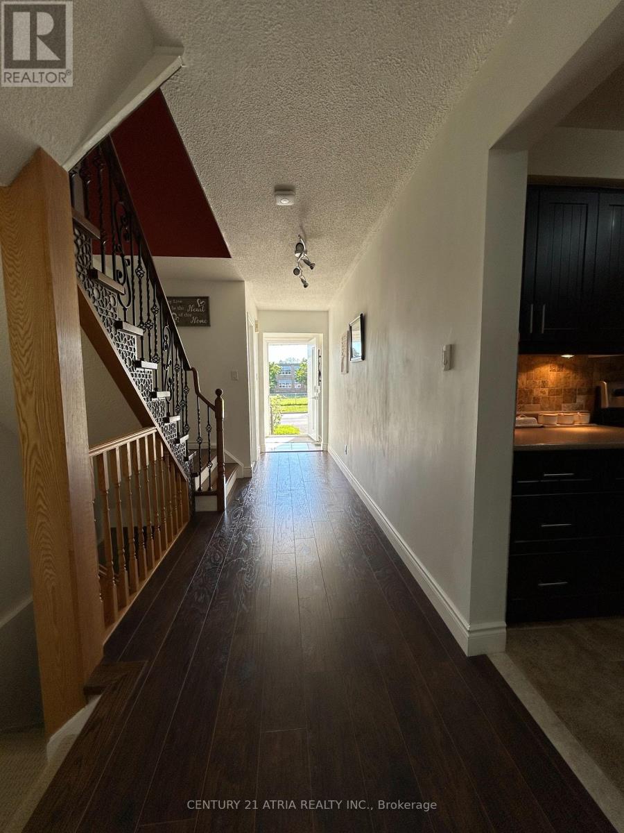 87 Avenue Road Property Photo 12