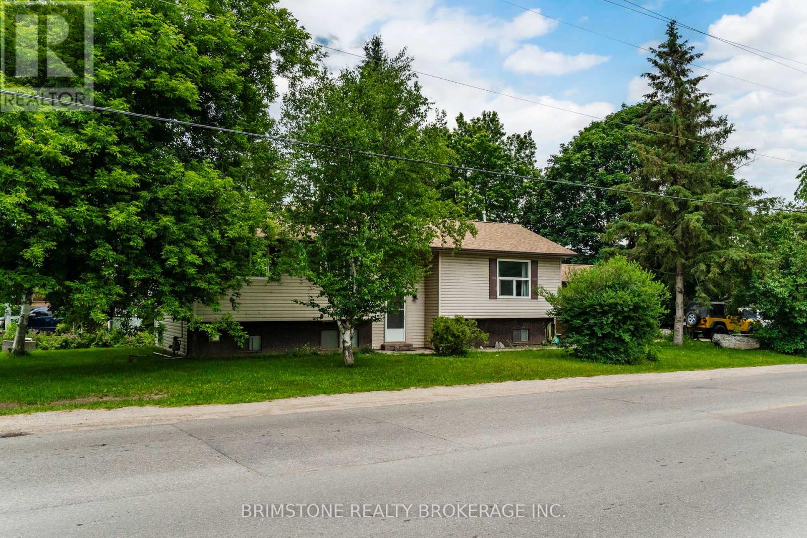 2693 25th Side Road Property Photo 1