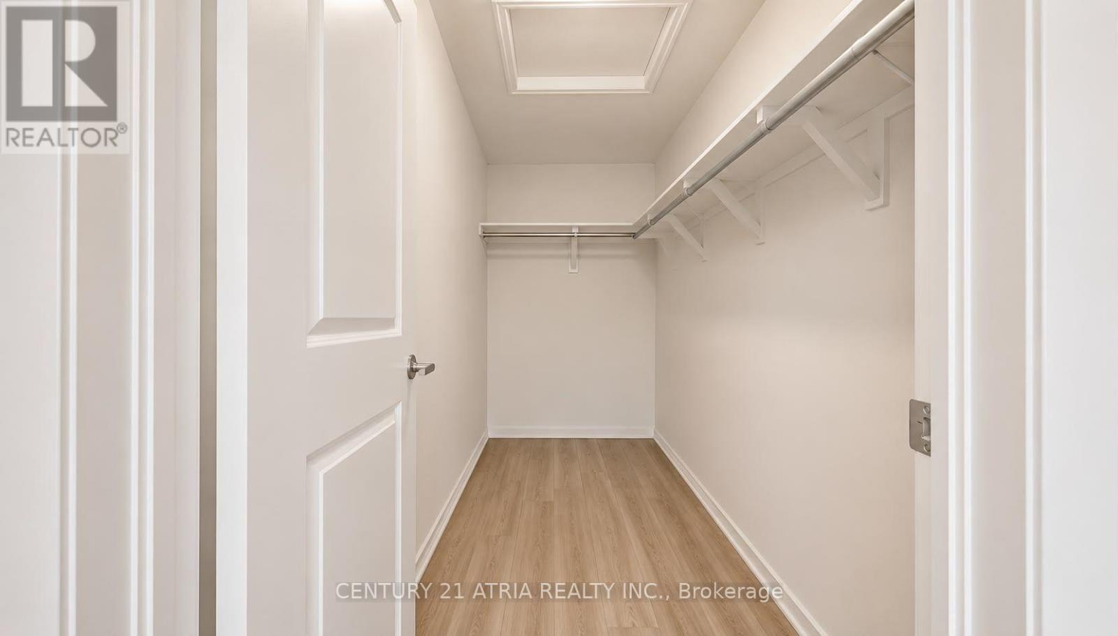 2950 Murphy Place Property Photo 20