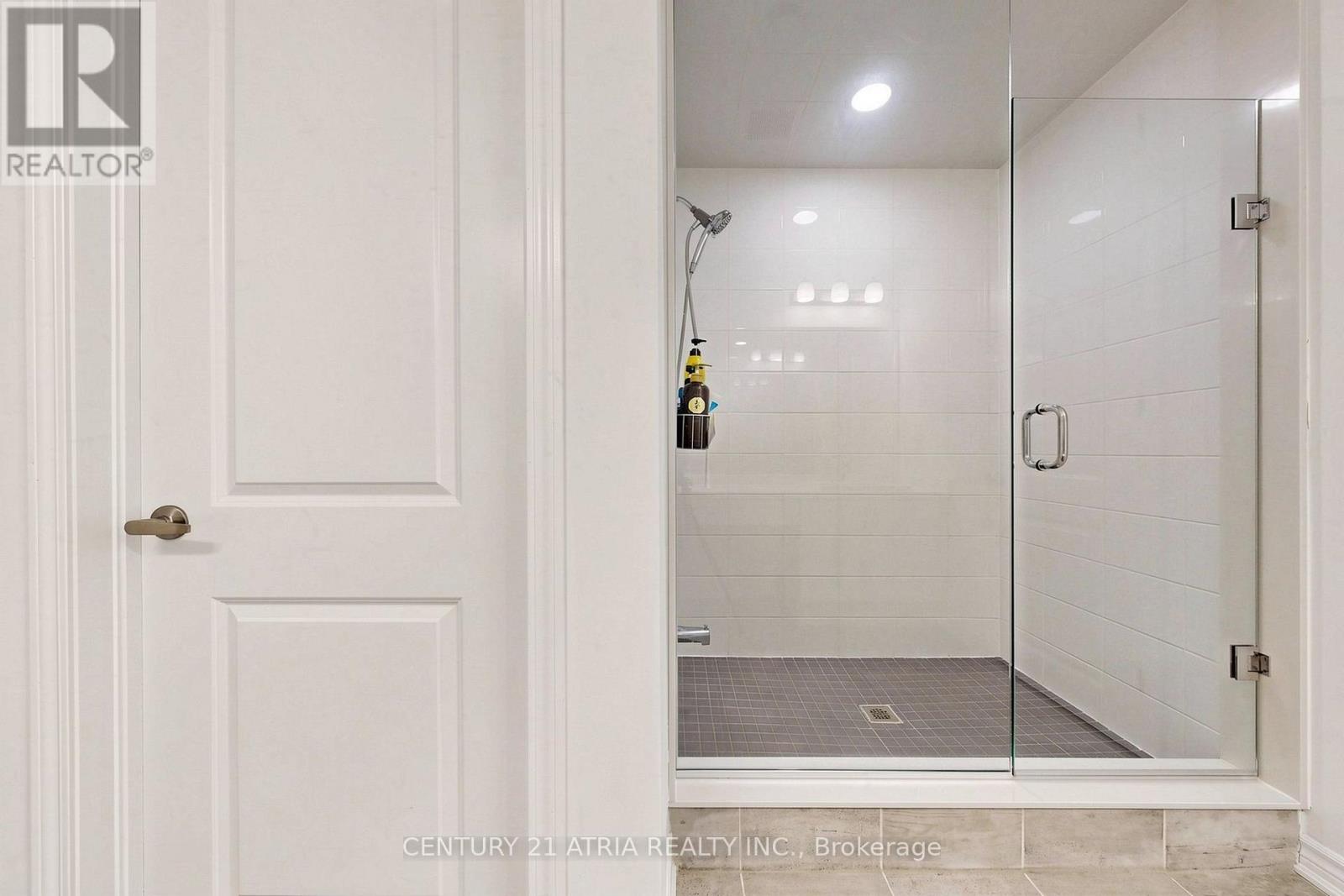 2950 Murphy Place Property Photo 22