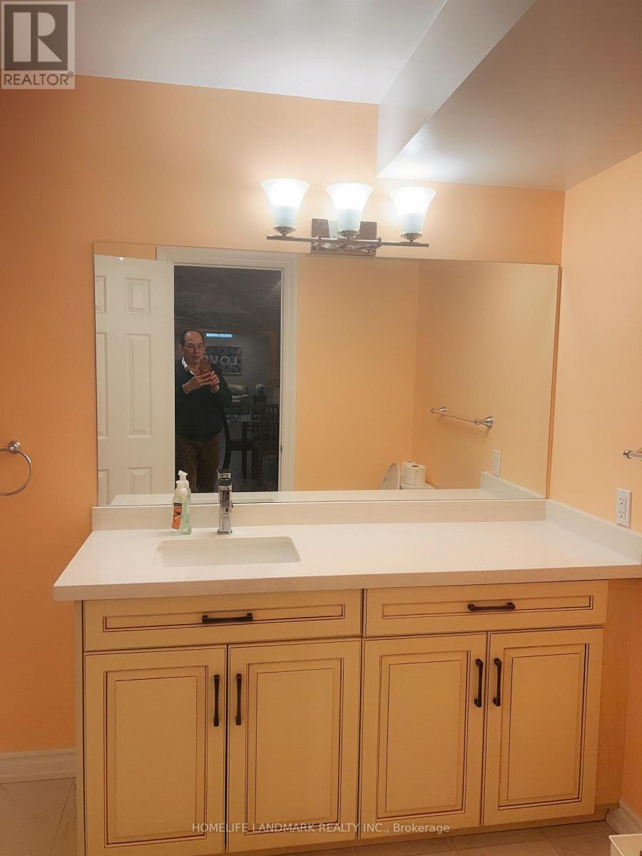8 Stony Hill Boulevard S Property Photo 3