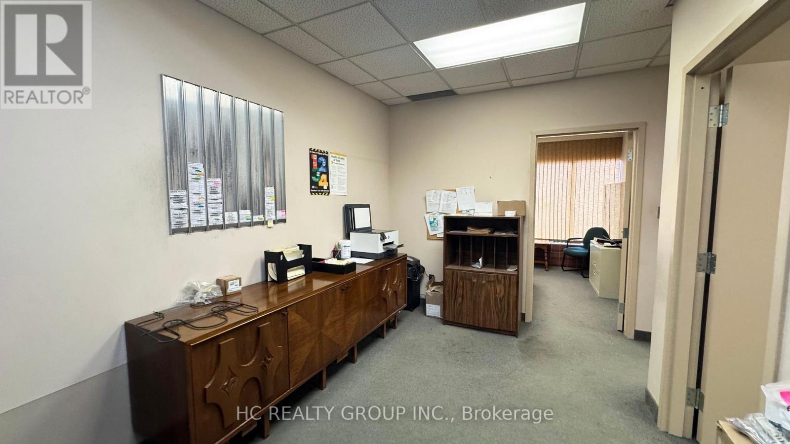 16 - 3300 Steeles Avenue W Property Photo 6