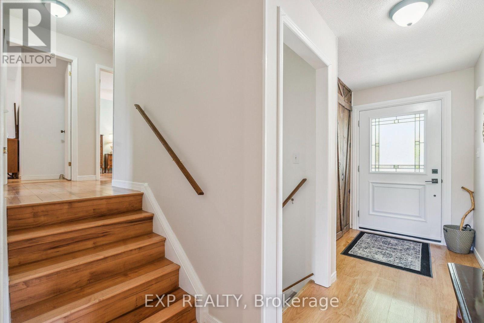 8245 Main Street Property Photo 14