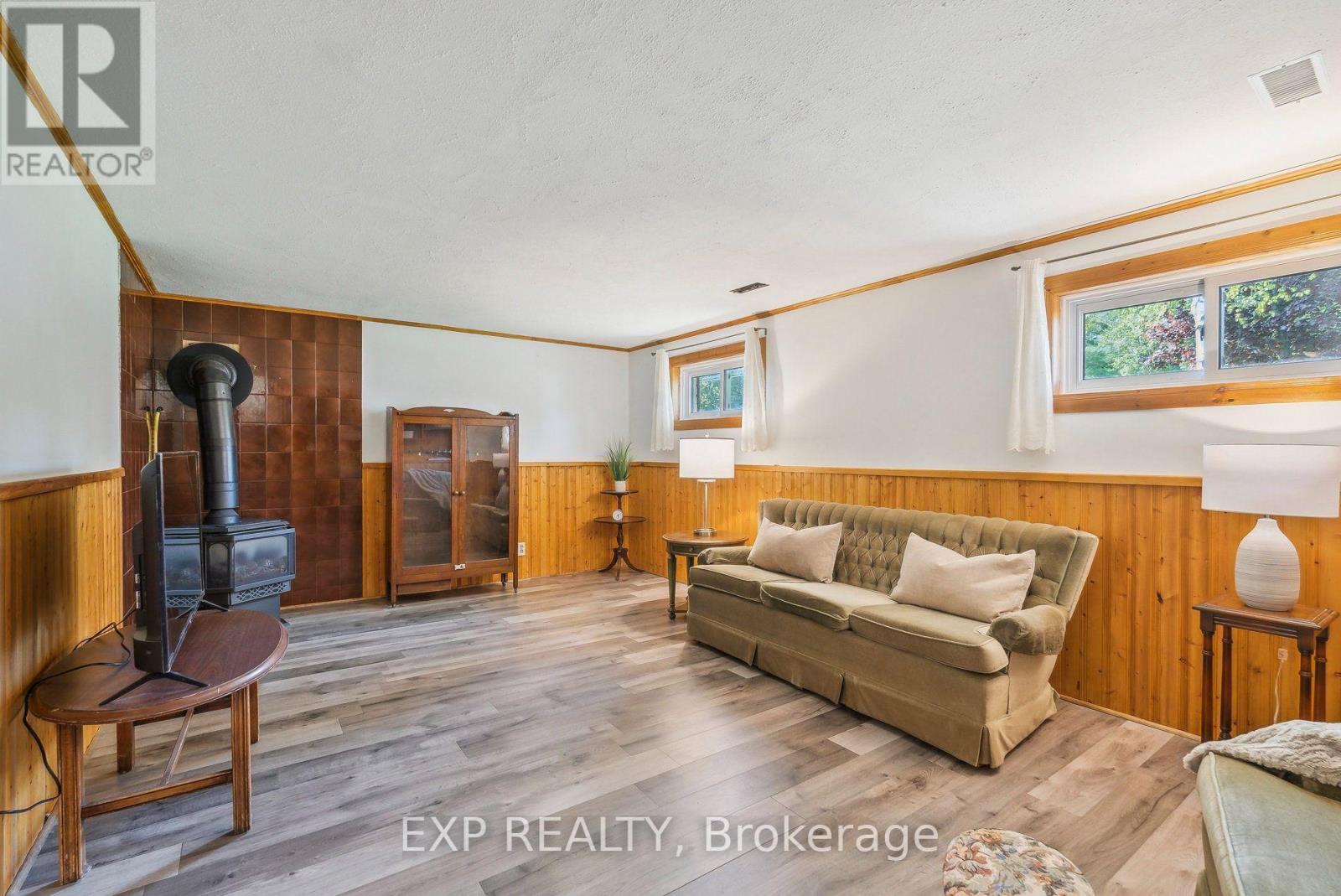 8245 Main Street Property Photo 22