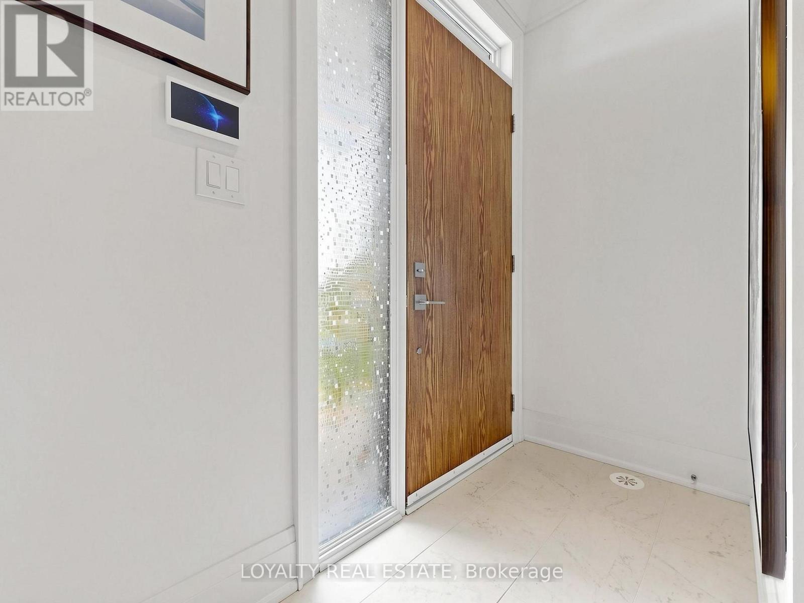 52 South Park Road Property Photo 8