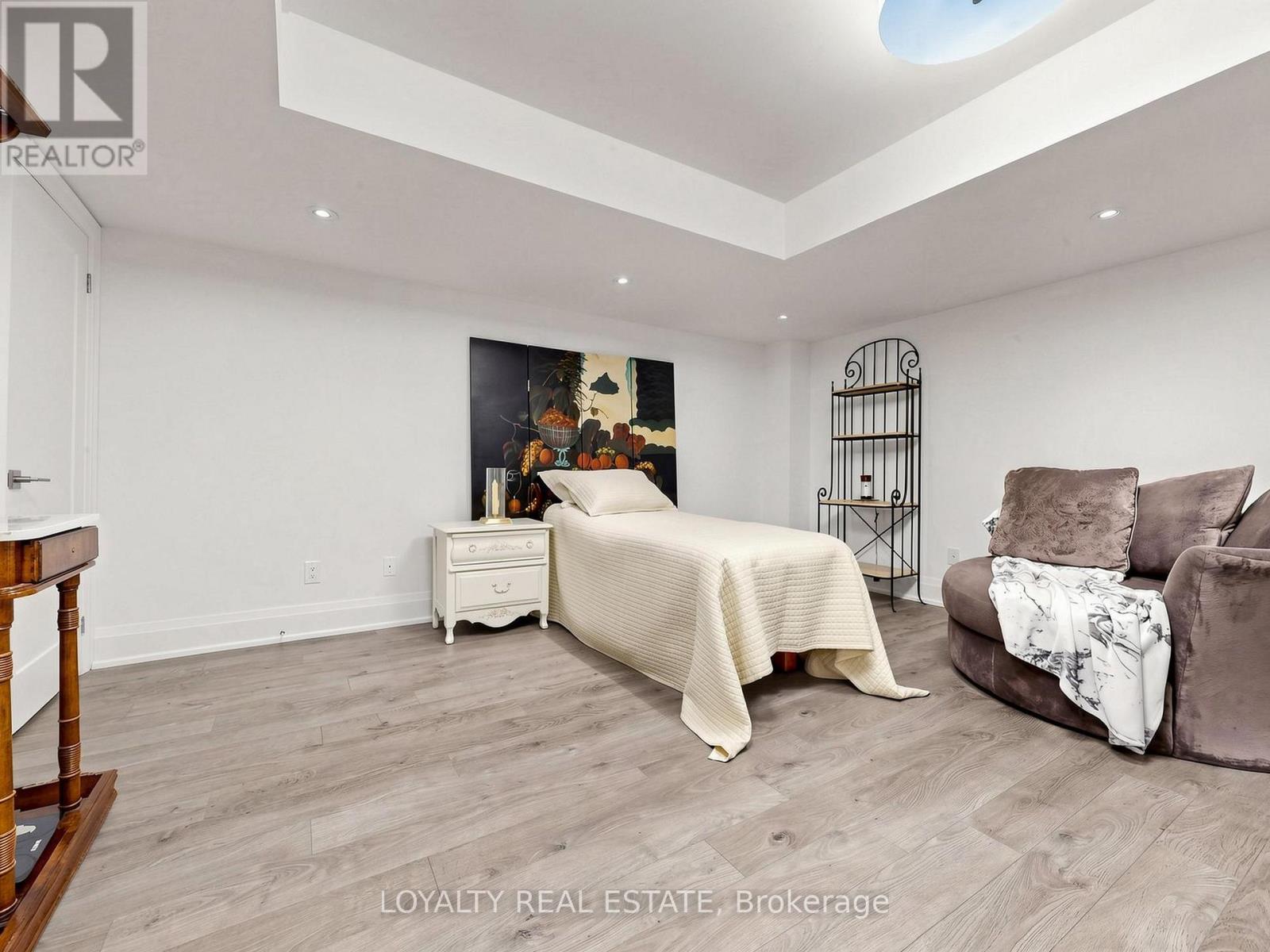 52 South Park Road Property Photo 38