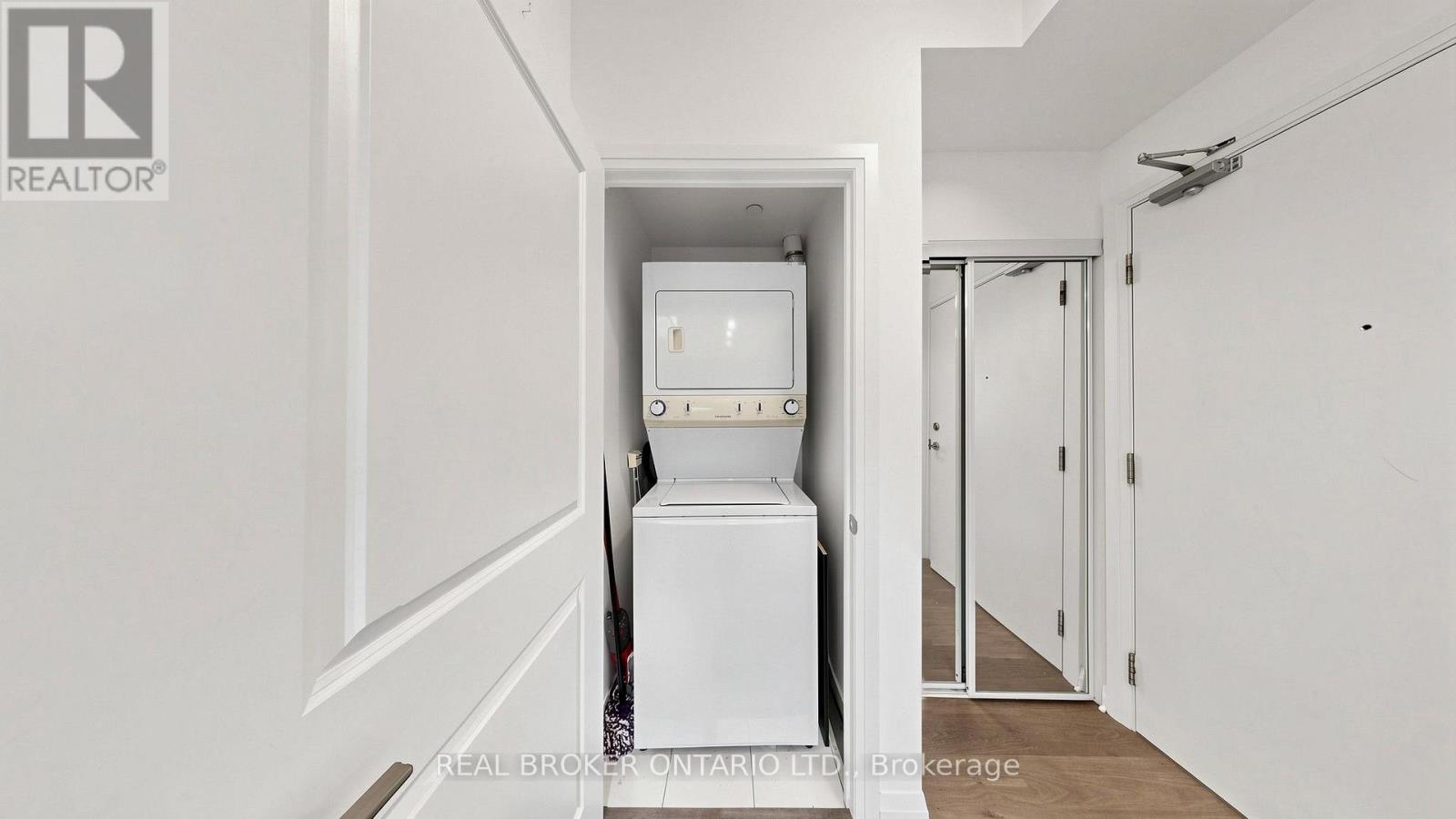 801 - 55 Oneida Crescent Property Photo 34