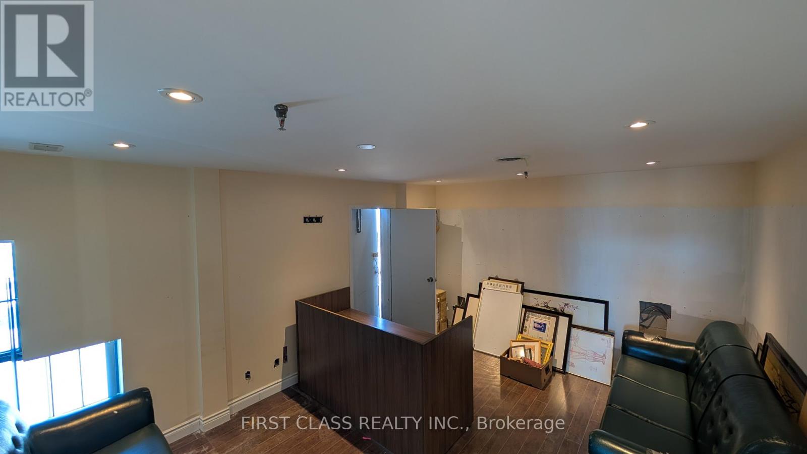 1 - 7725 Birchmount Road Property Photo 6