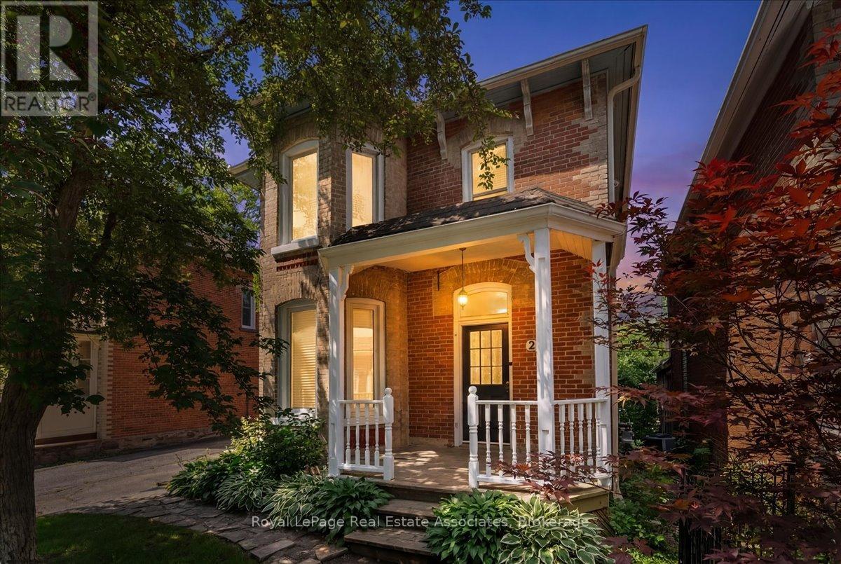 21 Peace Street Property Photo 1