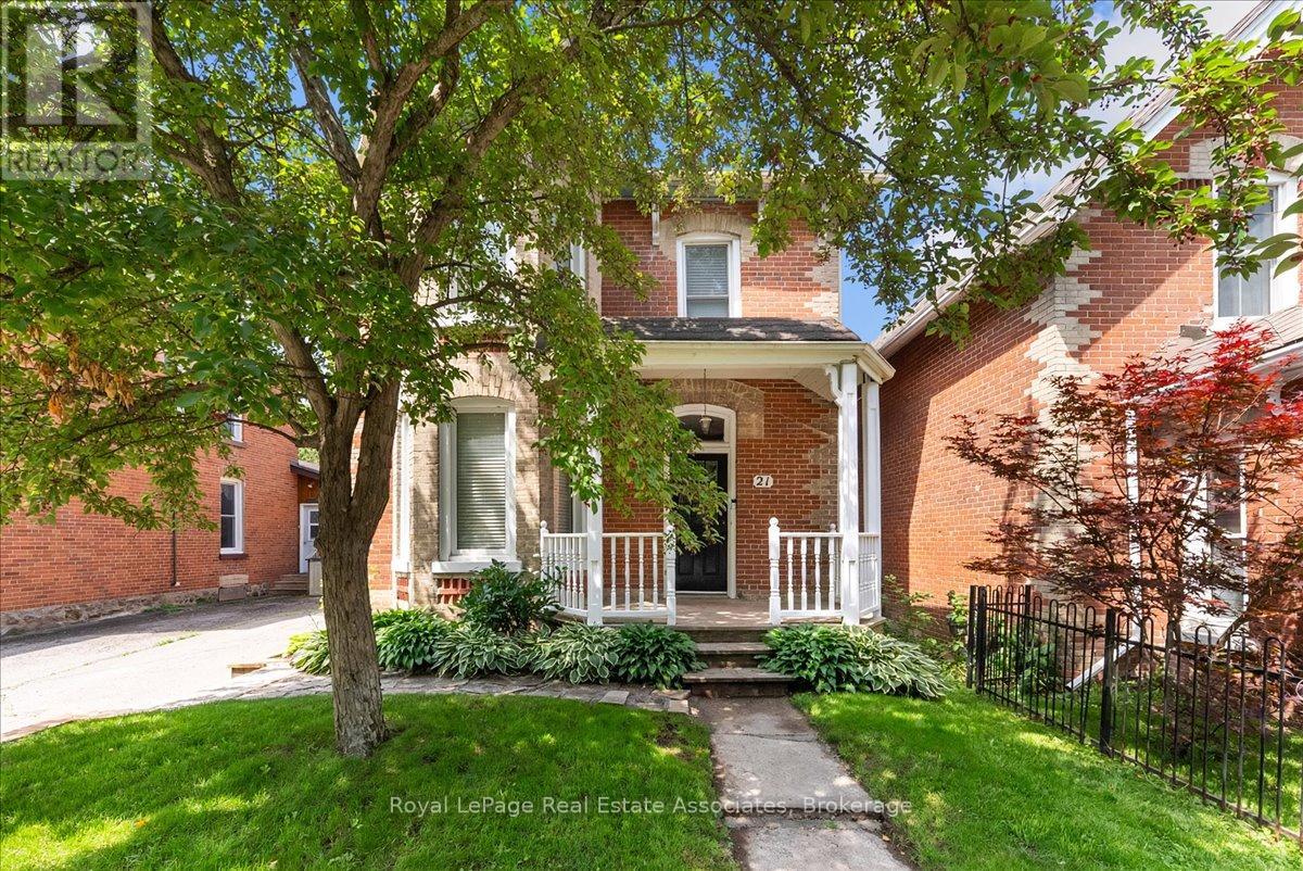 21 Peace Street Property Photo 2