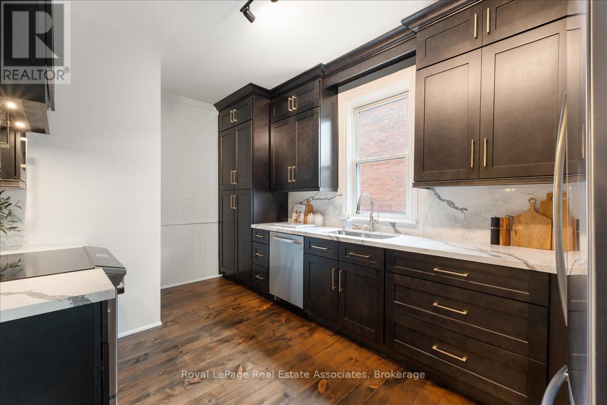 21 Peace Street Property Photo 16