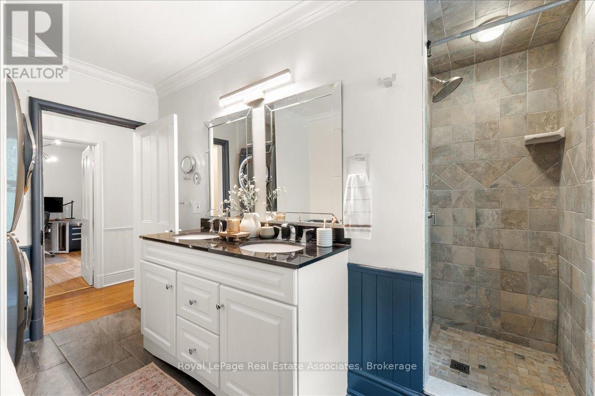 21 Peace Street Property Photo 25