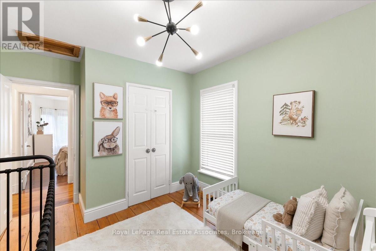 21 Peace Street Property Photo 28
