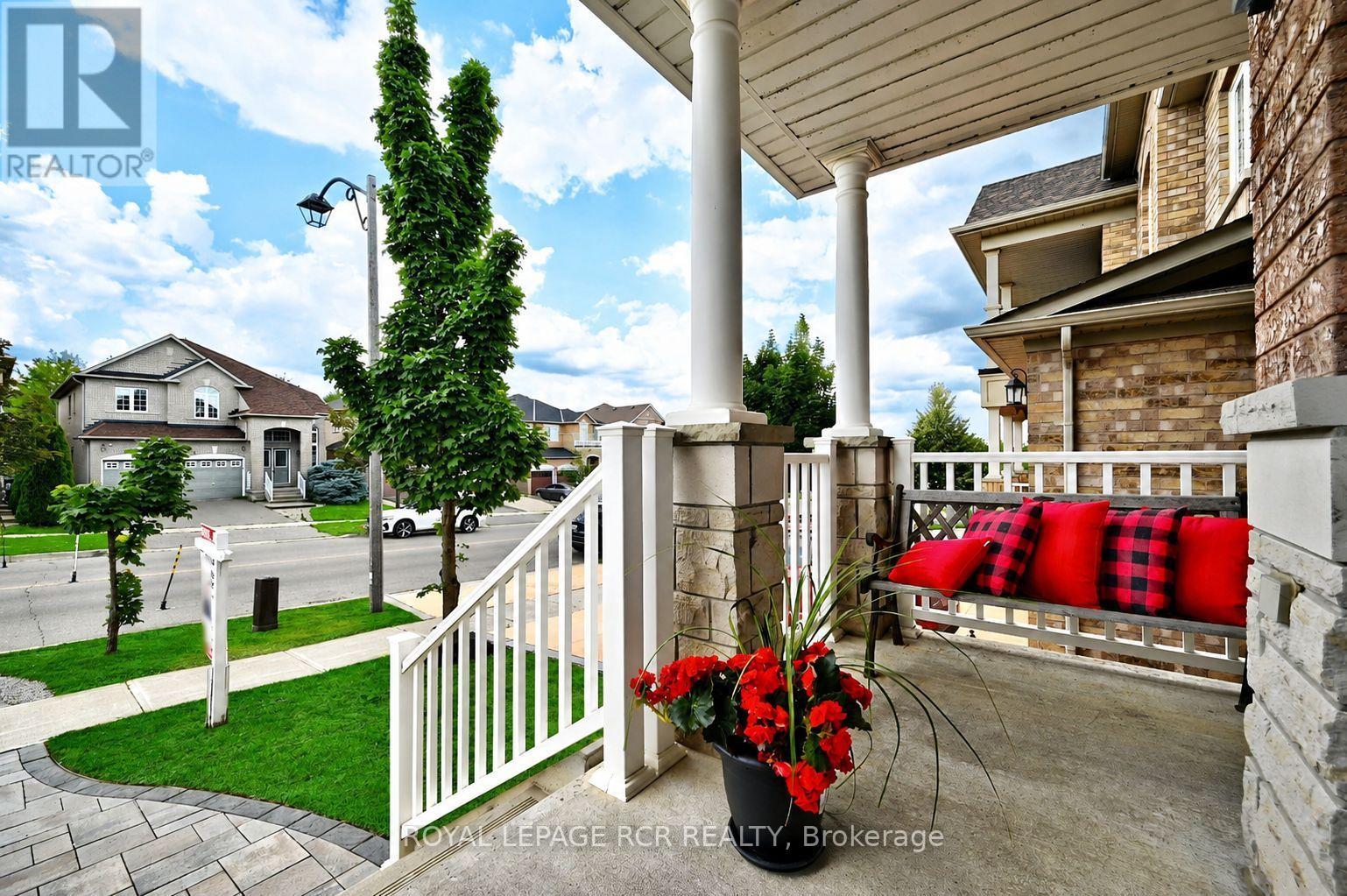43 Ivy Glen Drive Property Photo 2