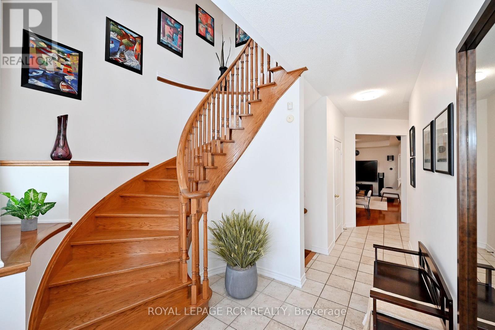 43 Ivy Glen Drive Property Photo 5