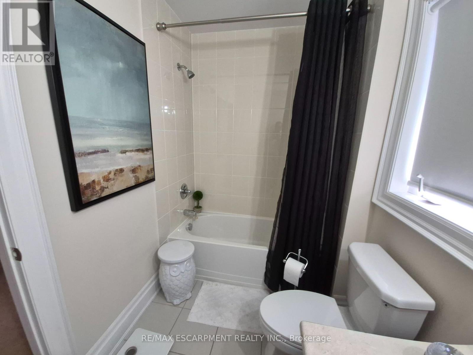 610 Sweetwater Crescent Property Photo 22