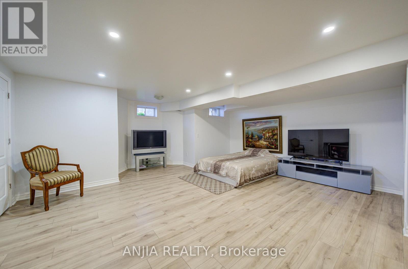 6926 14th Avenue Property Photo 42