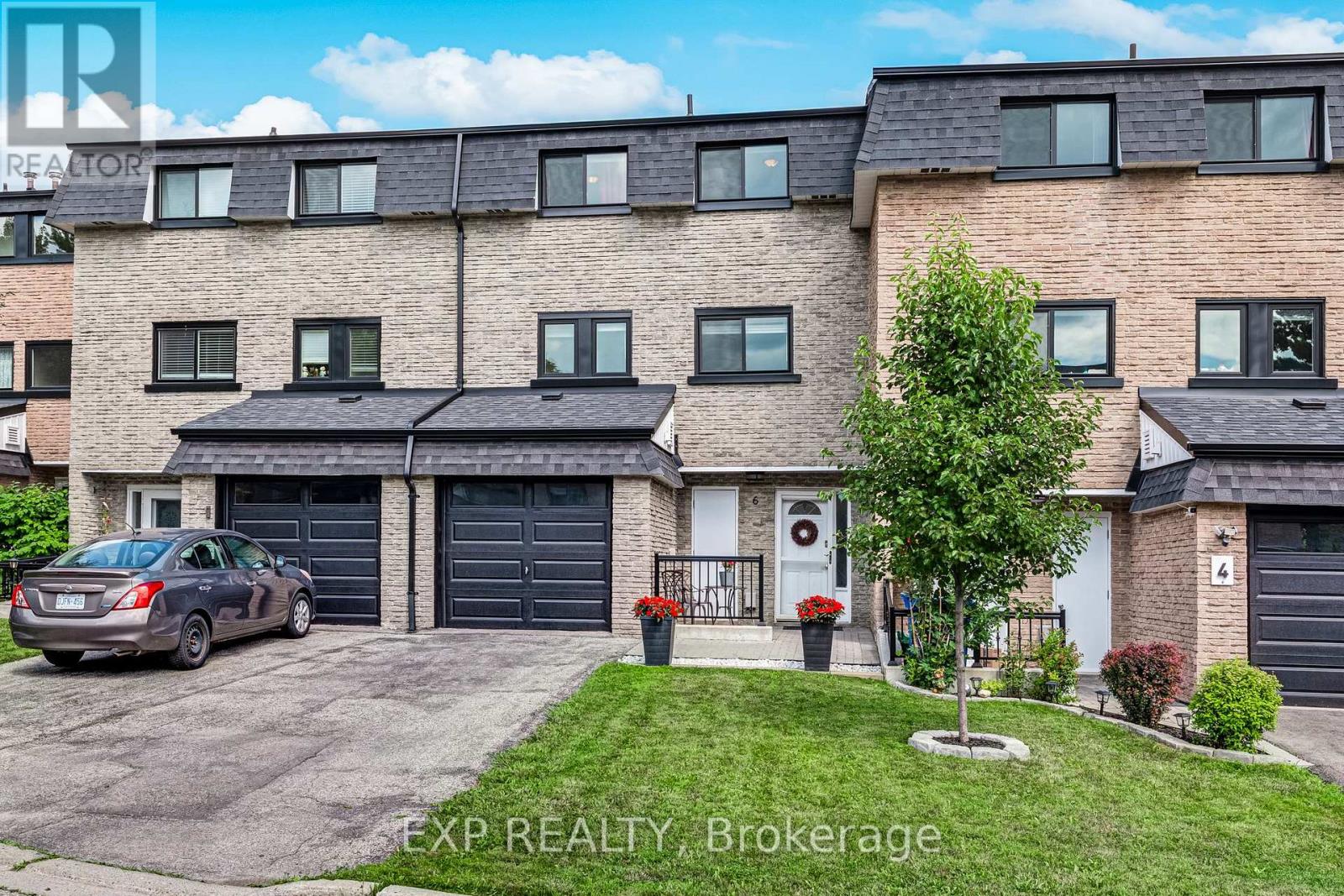 6 Poplar Crescent Property Photo 4