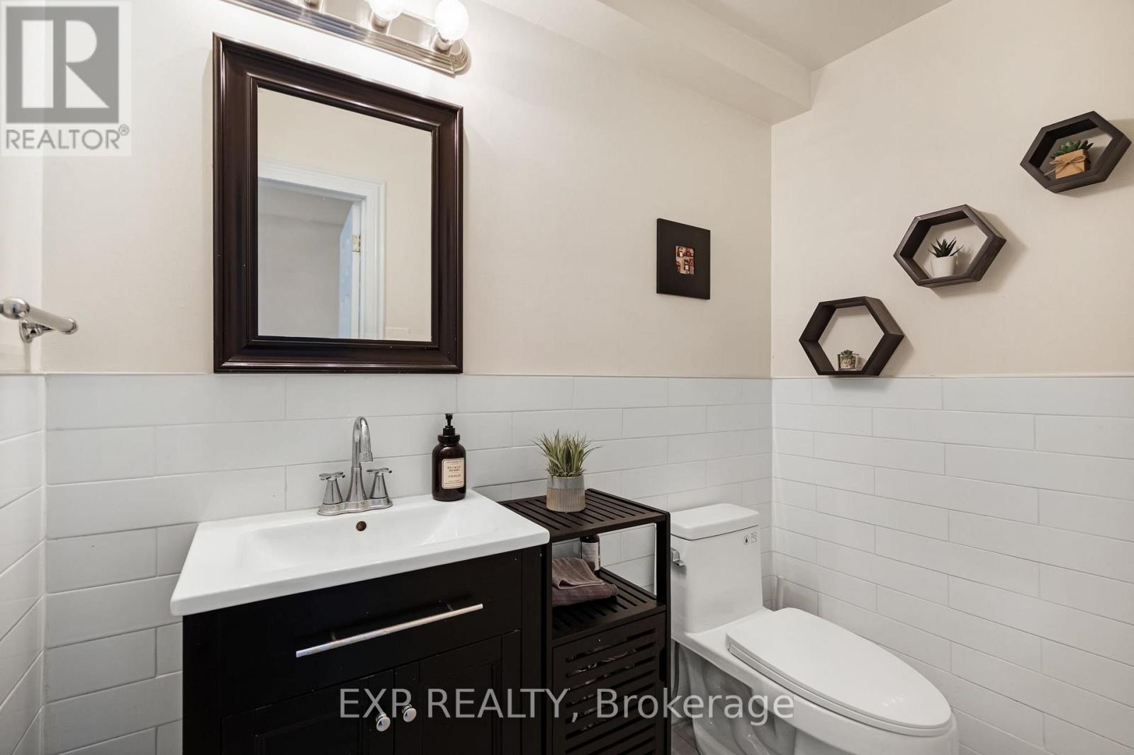 6 Poplar Crescent Property Photo 8
