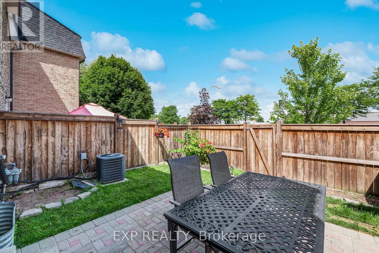 6 Poplar Crescent Property Photo 34