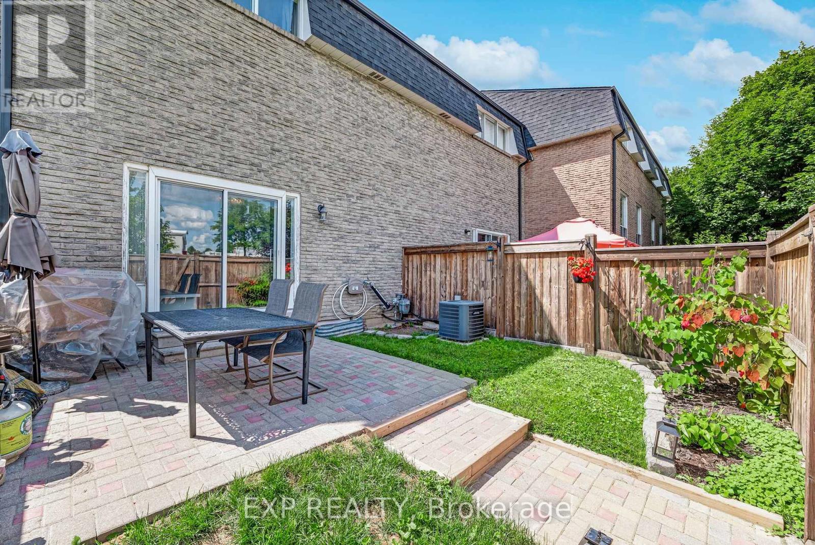 6 Poplar Crescent Property Photo 35