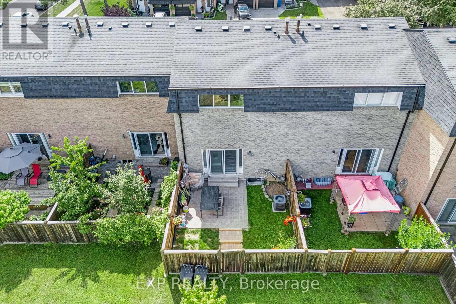 6 Poplar Crescent Property Photo 36