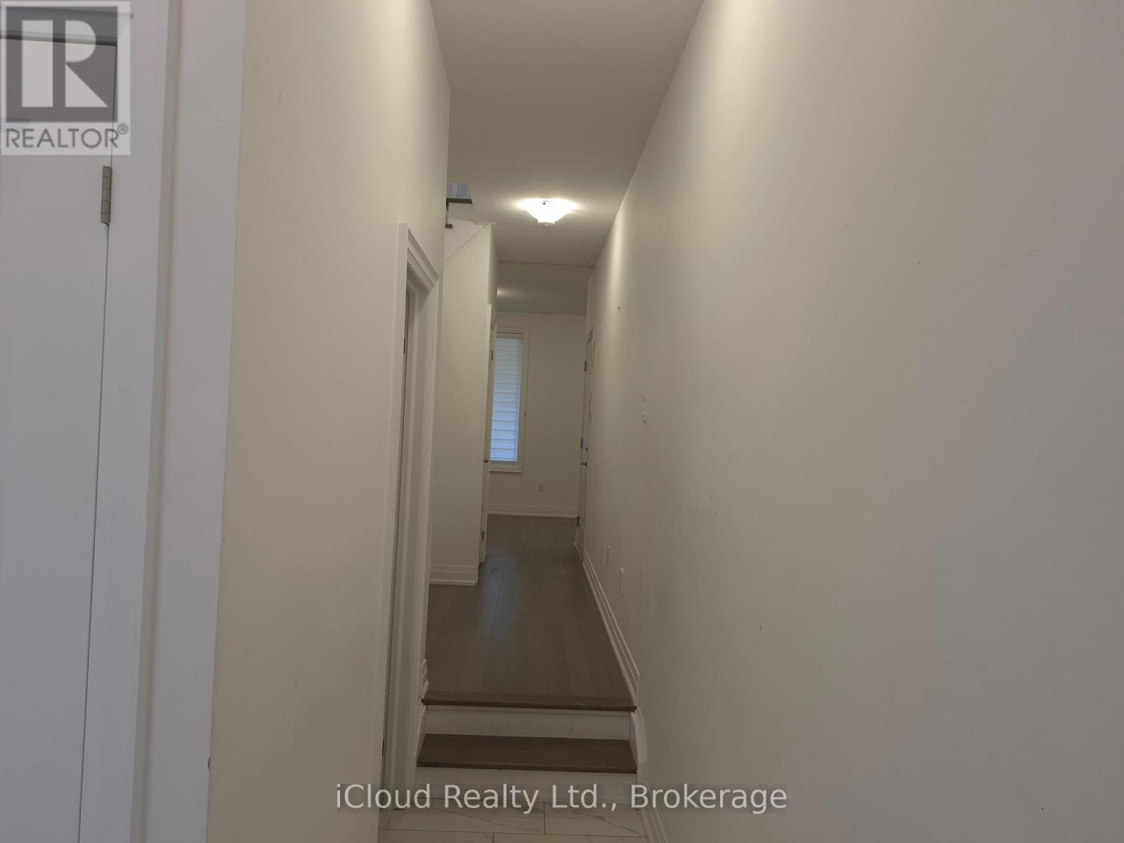 31 Globemaster Lane Property Photo 2