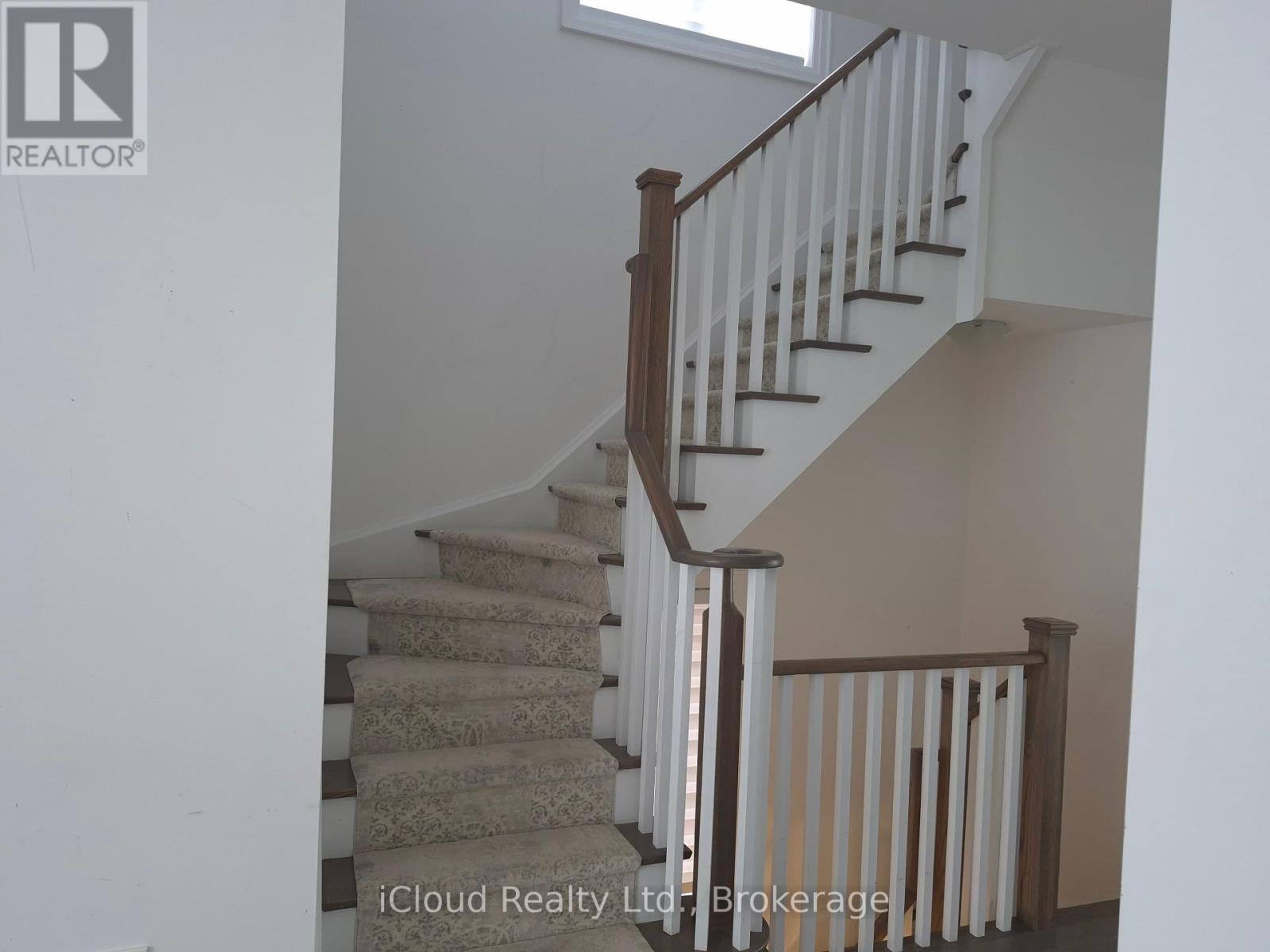 31 Globemaster Lane Property Photo 5